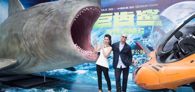 megalodon el tiburon gigante